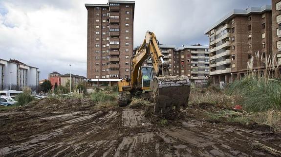 El Centro Cívico de Cazoña comienza a construirse tras 30 años de reivindicaciones vecinales