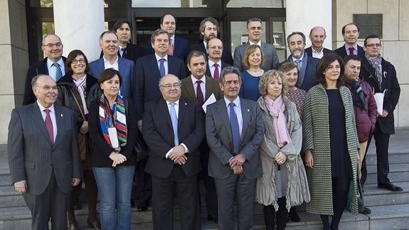 Asistentes al Consejo Representativo de Cantabria Campus Internacional.