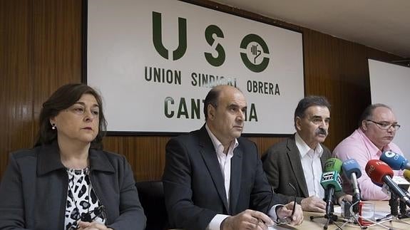 José Vía, Agustín Herrera, Justino Sánchez y Mercedes Martínez durante su comparecencia