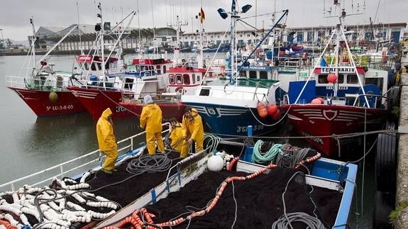 La Comisión Europea impuso una sanción por sobrepesca aún vigente