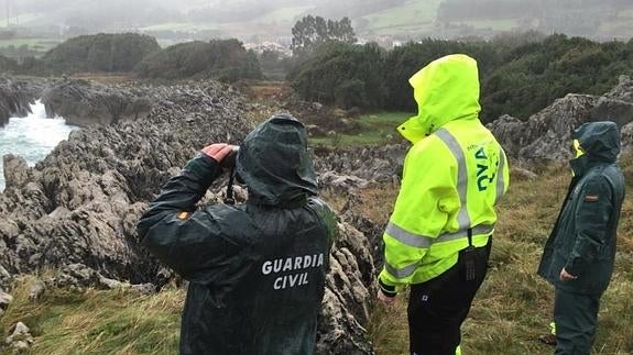 Finaliza, otra vez sin éxito, la búsqueda del pescador desaparecido en Islares