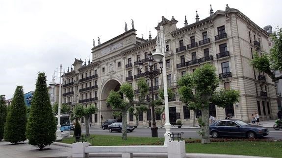 Imagen de la sede central del banco en Santander.