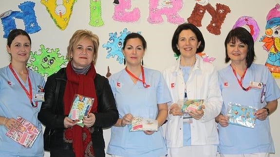 Valdecilla colabora con el proyecto solidario de gorros 'kimo kap' para niños oncológicos