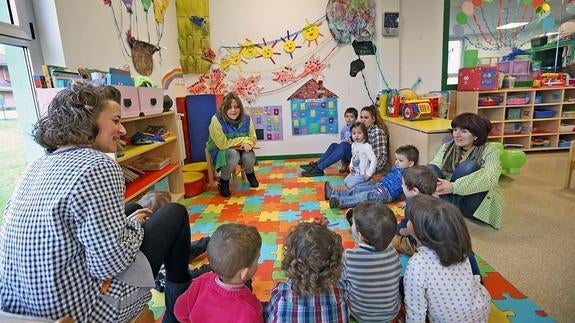 Aula de dos años del colegio Ramón Laza.