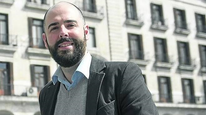 El candidato a la Secretaría de Podemos, en la Porticada.