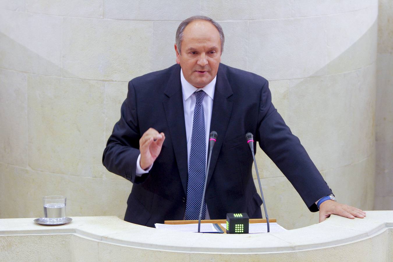 Javier Fernández, en una imagen de archivo en el Parlamento.