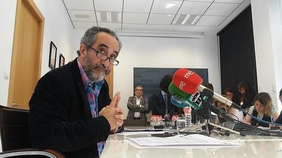 Salvador Blanco, esta mañana, durante la rueda de prensa 