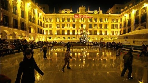 Iluminación navideña de la Plaza Porticada, obra de QS