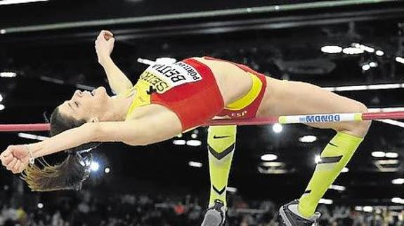 Ruth Beitia vence en Oslo con un salto de 1,90