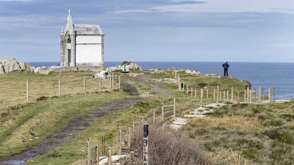 Vista de la senda costera de Santander.