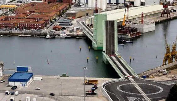 Vista del litoral santanderino. En el centro, parte del Barrio Pesquero. 