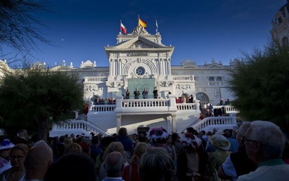 El Casino de Santander celebra su centenario con un completo programa de actividades.