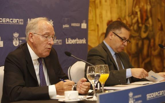 Manuel Pizarro e Iñigo Noriega, en el Foro Económico.