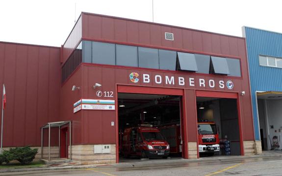 Antiguo parque de bomberos en Camargo.