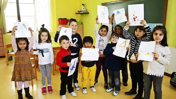 Niños particiipantes en el programa Abierto en Vacaciones, pensado para conciliar la vida familiar y laboral
