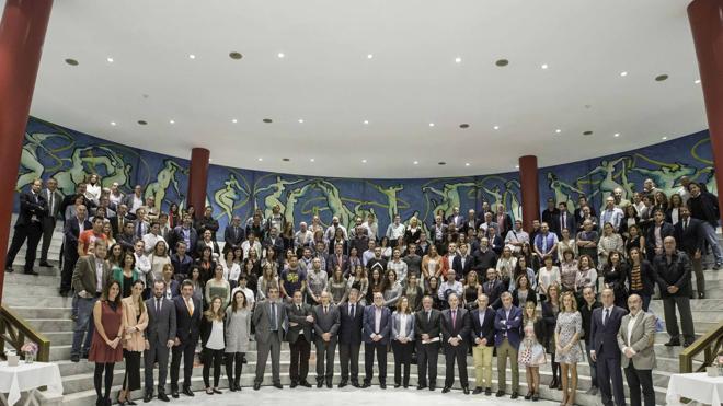 Participantes y organizadores de STARTinnova, este martes en el Palacio de Festivales 