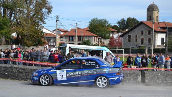 Rubén Iván Blanco y Rosana Martínez, nuevos campeones de Cantabria de rallysprint. 