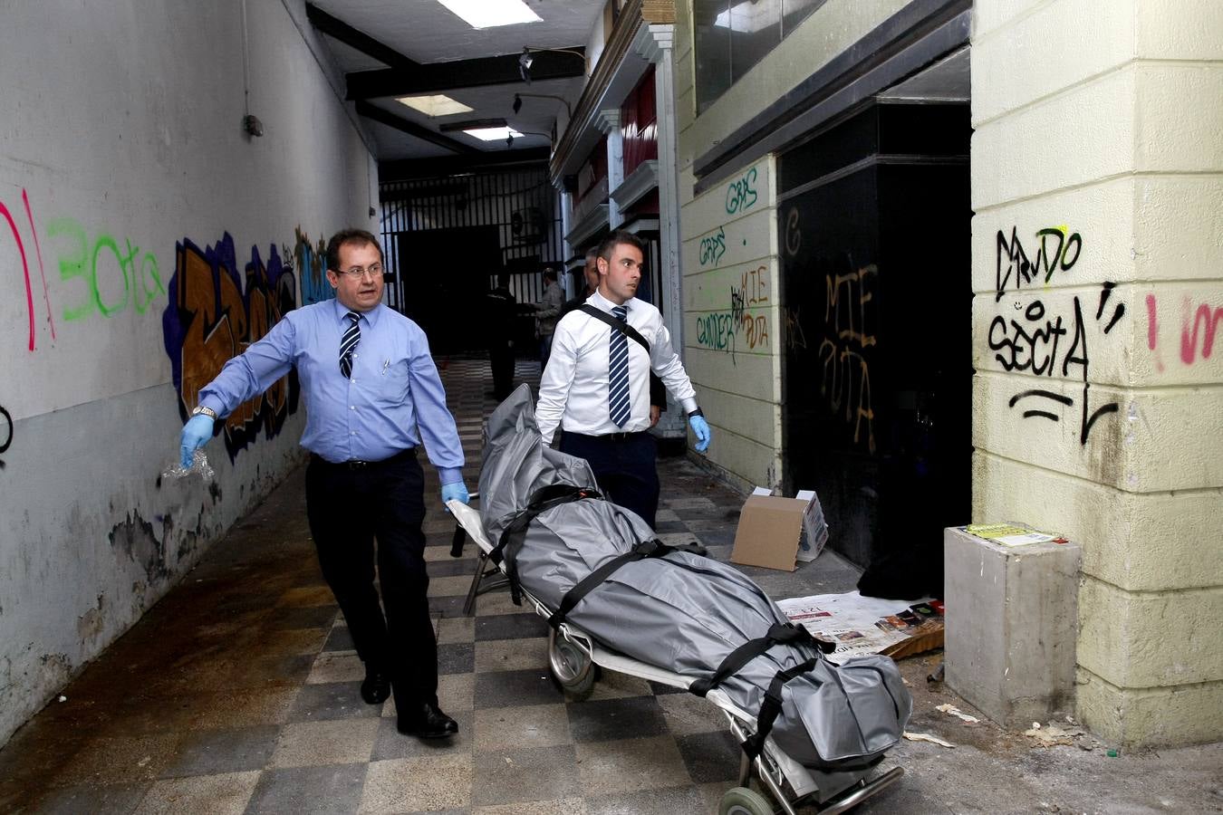 Aparece el cadáver de un hombre en los bajos de la antigua discoteca Royal