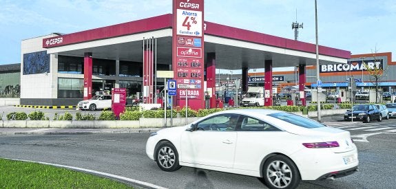 La estación de servicio de Nueva Montaña era el pasado viernes la más barata de la región en el precio por litro del gasoleo.