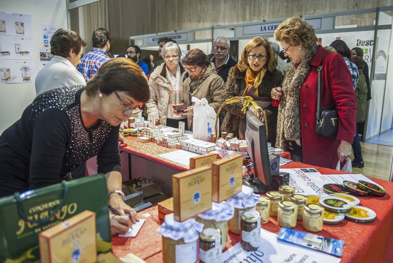 Uno de los puestos del año pasado, en la feria organizada por El Diario Montañés con la colaboración de la Oficina de Calidad Alimentaria del Gobierno