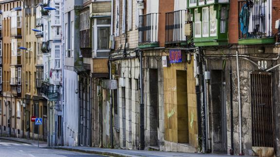 Parte de los inmuebles a los que afecta la primera fase de rehabilitación de la calle Alta. 