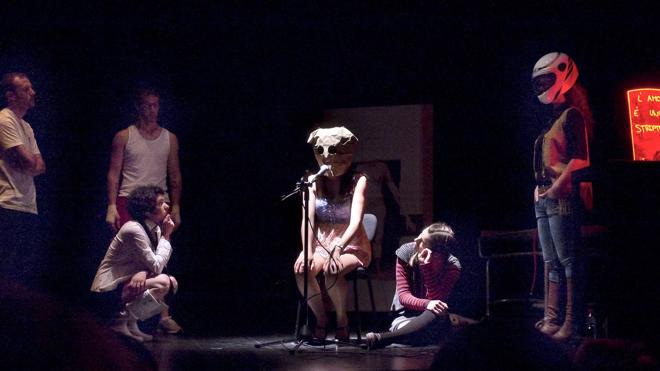 ‘El amor es un francotirador’, uno de los montajes que forma parte de la ‘Trilogía del amor’, se estrenó en 2012 .