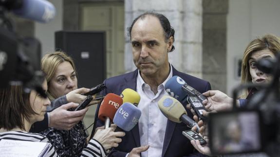 Ignacio Diego, durante su comparecencia ante los periodistas.