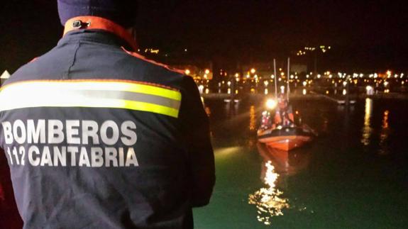 La búsqueda de la noche del accidente.