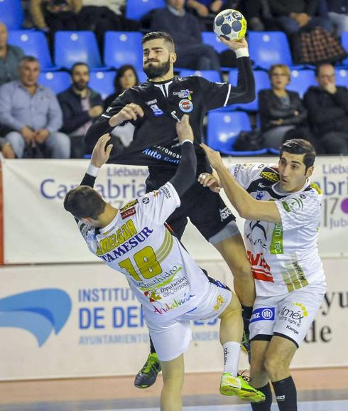 Amarelle, en un partido ante el Puente Genil.