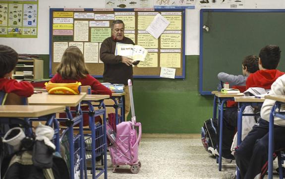 El informe recomienda una serie de mejoras para el calendario escolar estrenado este curso. 