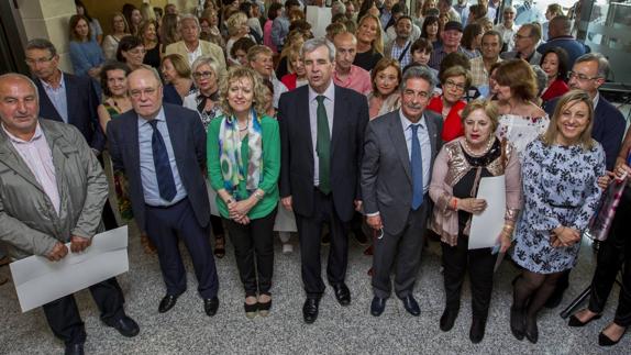 Sota, Díaz Tezanos, De la Sierra y Revilla celebraron la fiesta de Santa Rita con los empleados públicos jubilados el último año.