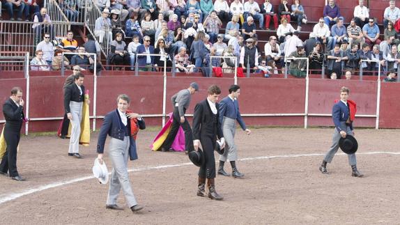 La corrida de toros benéfica en su edición de 2016, con 'El Cordobés'.