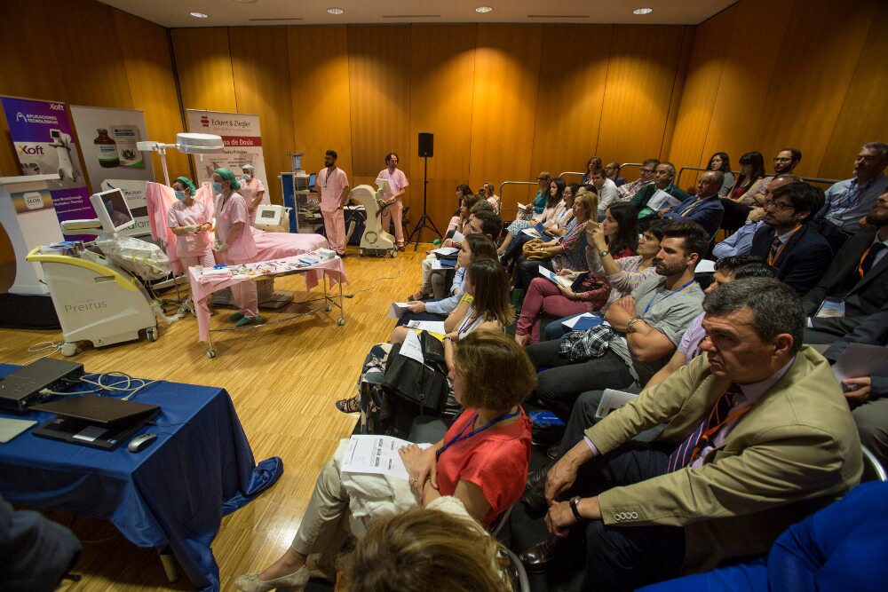 Participantes en el Congreso Nacional de Oncología Radioterápica, durante una de las demostraciones quirúrgicas.