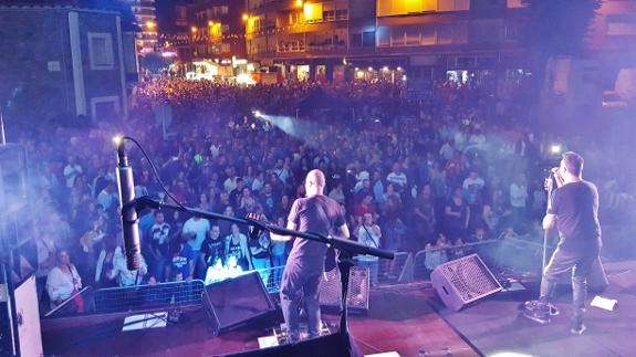 Concierto de Seguridad Social en el centro de Los Corrales.