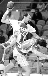 Gautschi salvó al Cantabria