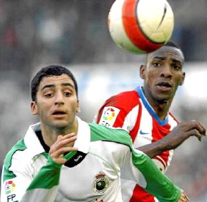 El Racing ata a Iván Bolado