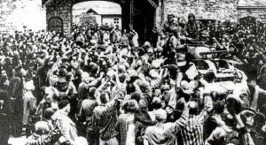 Supervivientes españoles del holocausto nazi sientan al III Reich en el banquillo