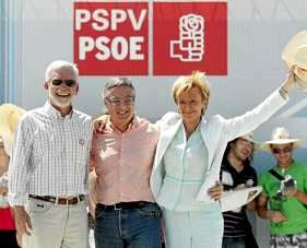 El PP propone medidas para atajar la crisis y De la Vega rechaza las acusaciones de inactividad