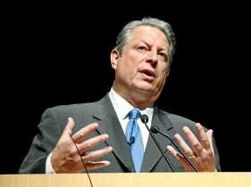 Al Gore, durante su conferencia en Bilbao. / EFE