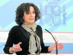 La ministra de Educación , Mercedes Cabrera, durante la rueda de prensa que ofreció ayer. / EFE