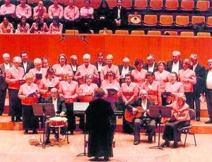 El coro de la Asociación Lo Rat Penat ofrece mañana un concierto en la Catedral