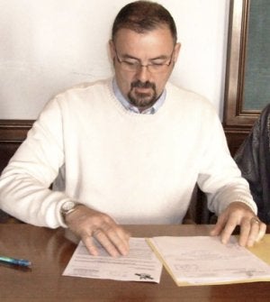 Emilio Zubizarreta abandona la política