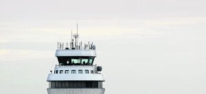 El cambio de convenio colectivo a los vigilantes del cielo llegó tras la huelga salvaje del 3 y 4 de diciembre de 2010. ::
REUTERS