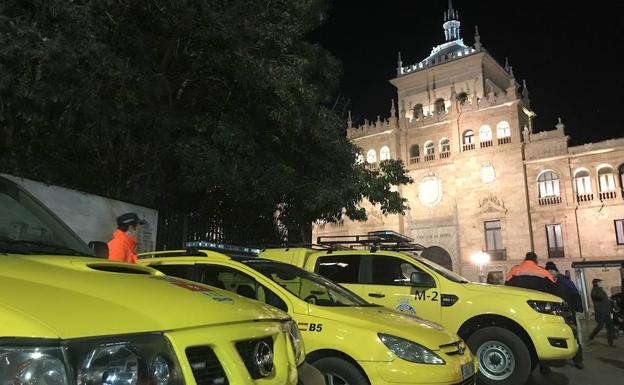 Protección Civil de Arroyo en la Plaza Zorrilla de la capital. 