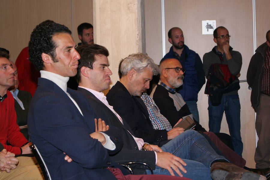 Fotos: Presentación corrida de toros benéfica de Arroyo