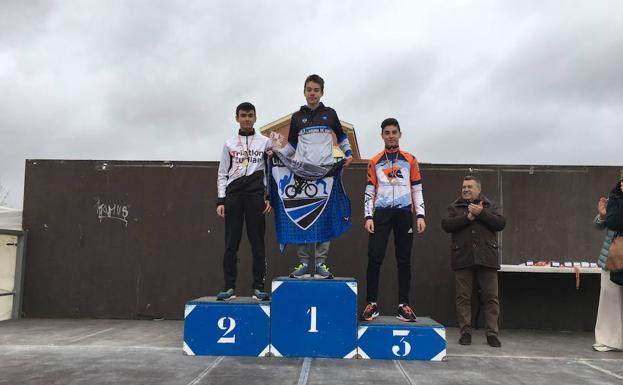 Podio de los chicos. 