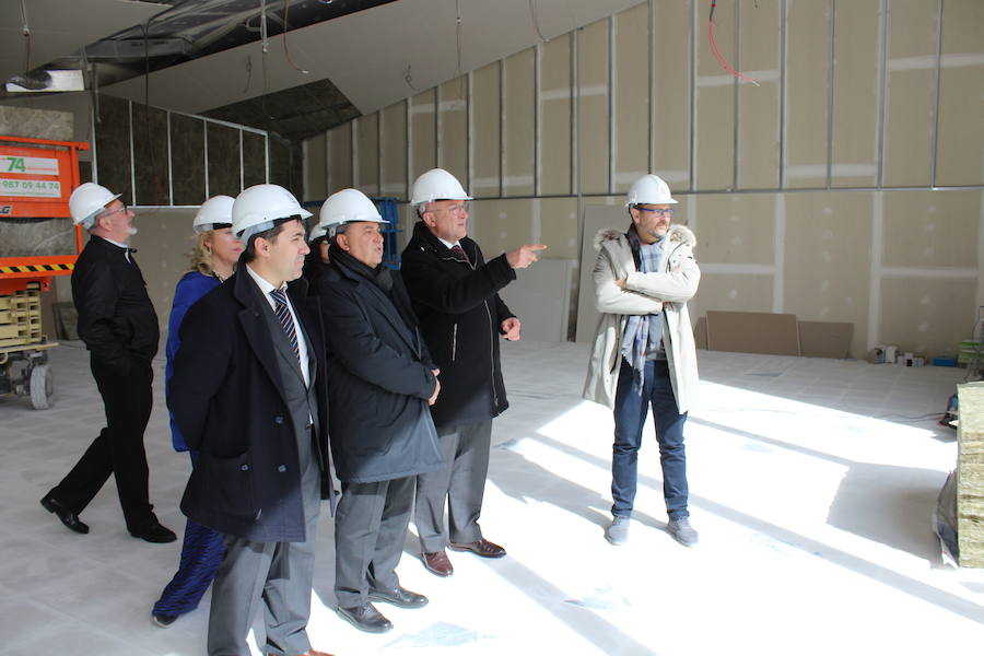 Fotos: Visita institucional a las obras de la Casa de la Música y el Teatro de Arroyo de la Encomienda