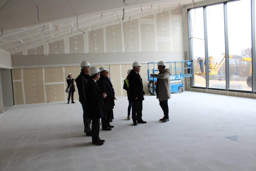 Fotos: Visita institucional a las obras de la Casa de la Música y el Teatro de Arroyo de la Encomienda