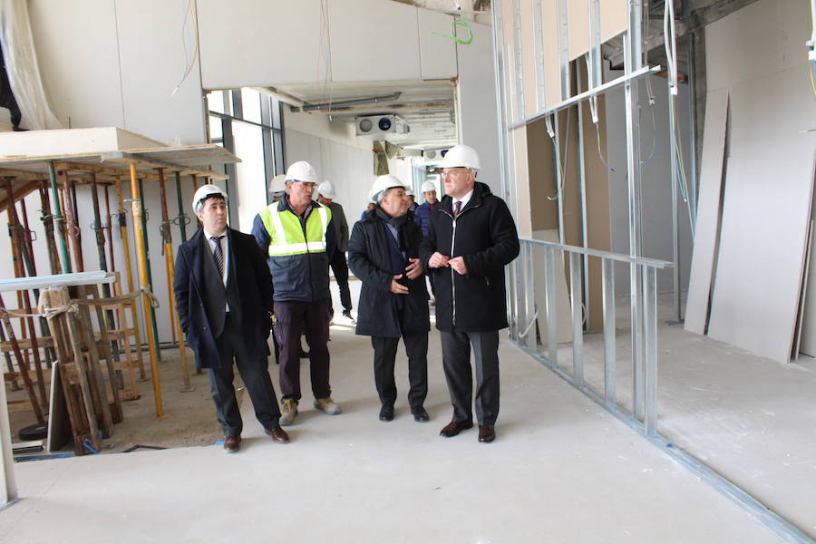 Fotos: Visita institucional a las obras de la Casa de la Música y el Teatro de Arroyo de la Encomienda