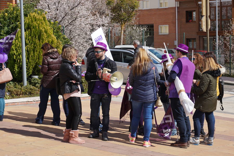 Fotos: Manifestación Día de la Mujer Trabajadora en Arroyo de la Encomienda